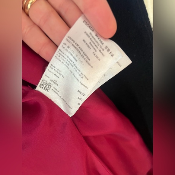 Escada sport women’s wool/ cashmere black coat size 38 (M US) - Picture 5 of 10